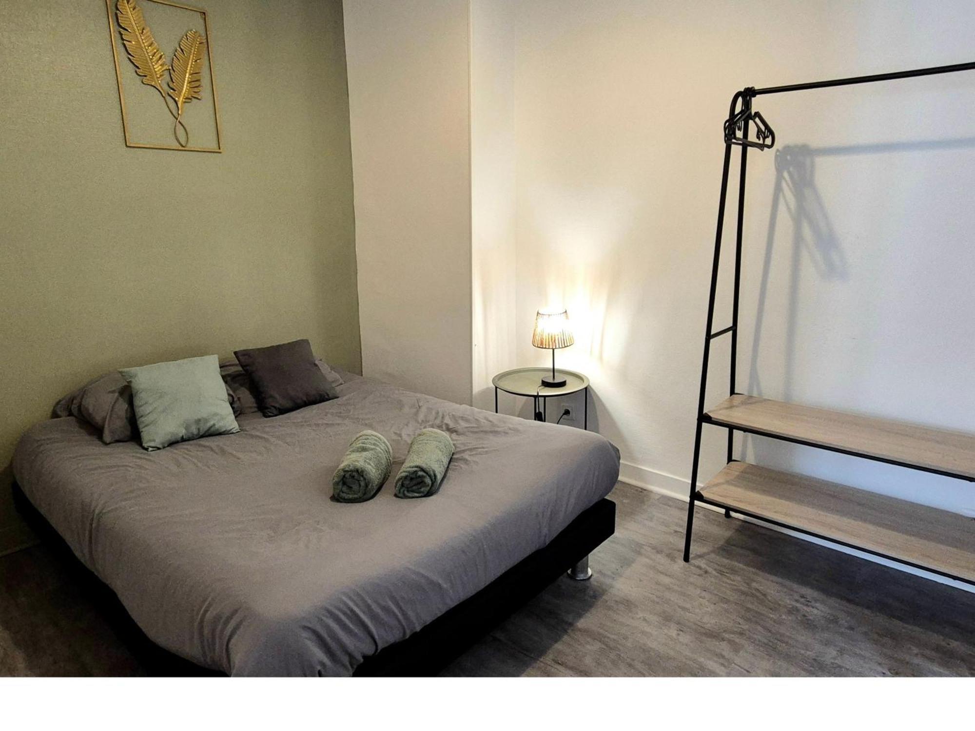 Verdant Oasis - Proche Du Centre - Wifi Gratuit - Parking A Proximite Лурд Екстериор снимка